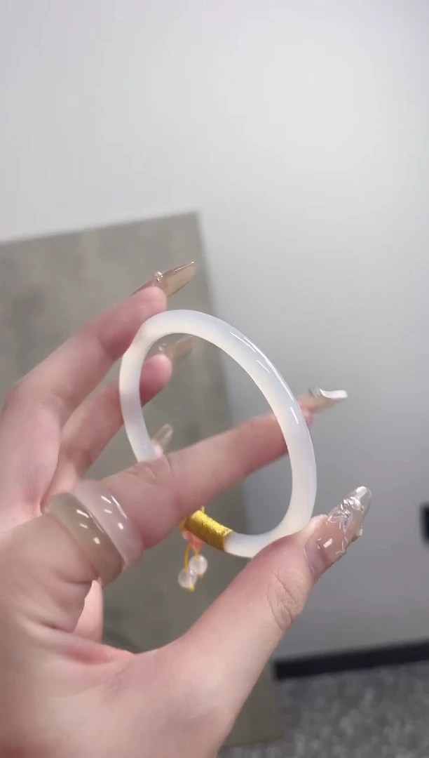 【闪购商品】玛瑙/玉髓手镯未镶嵌61-62圈 需要包容