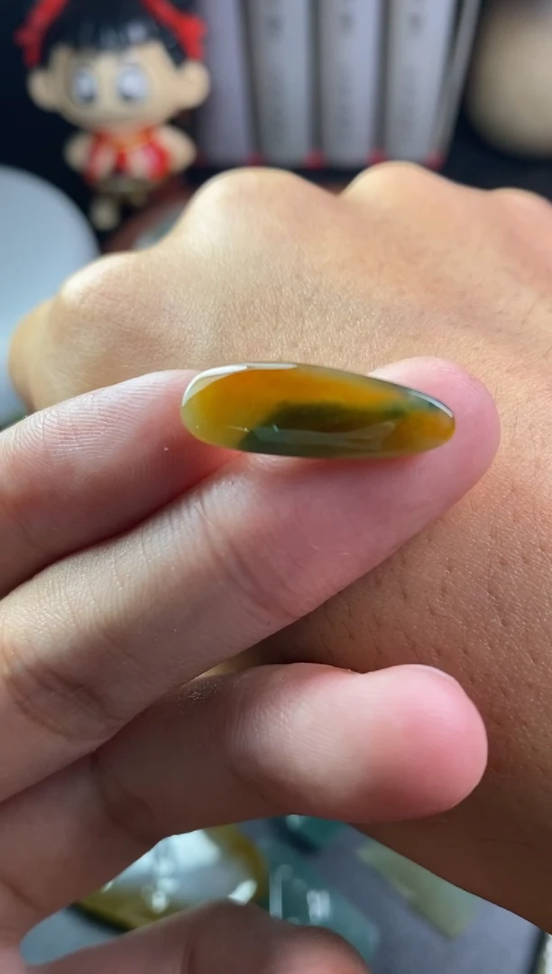 定制翡翠未镶嵌梦**巷翡翠片料定制未镶嵌7.5-28