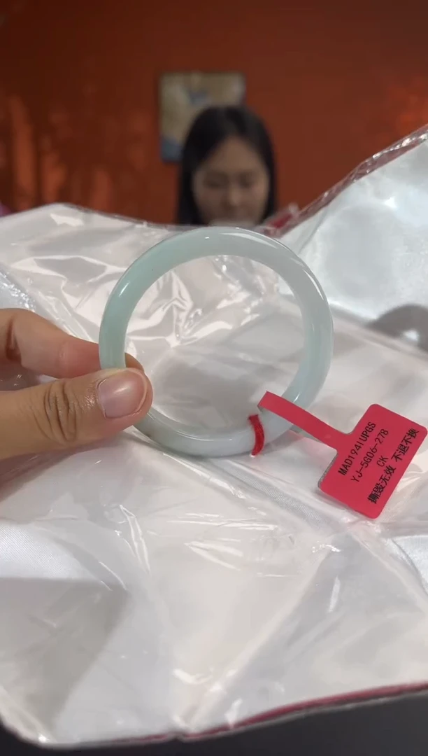 未镶嵌手镯翡翠10