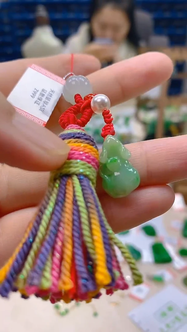 颈饰未镶嵌翡翠新号开播 全场乱卖