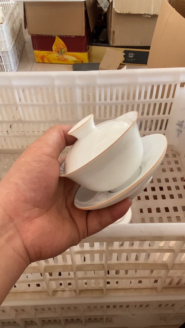 无运费险有瑕疵的摄影的产品有使用过的痕迹有点脏介意勿拍