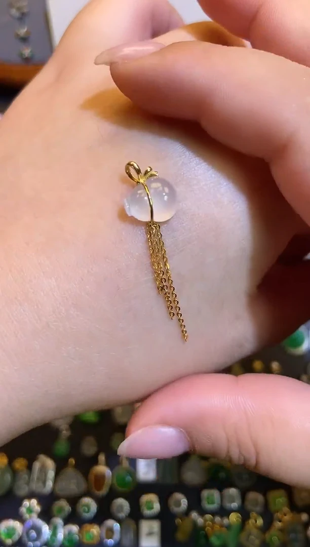 翡翠18K金镶嵌吊坠(不含链)1