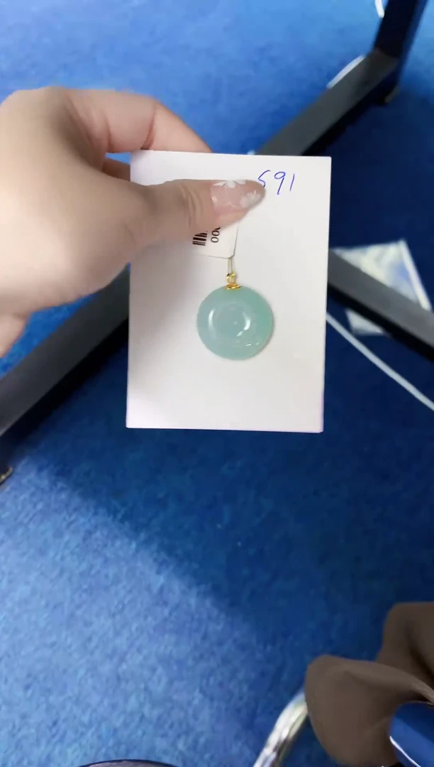 翡翠18K金镶嵌颈饰0000000000