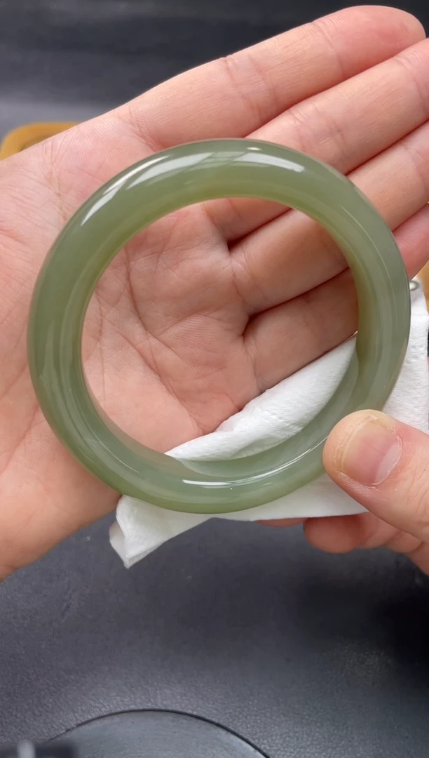 【闪购商品】和田玉手镯未镶嵌71.........