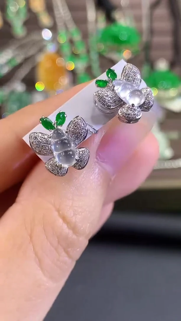 18K金镶嵌翡翠耳饰B189