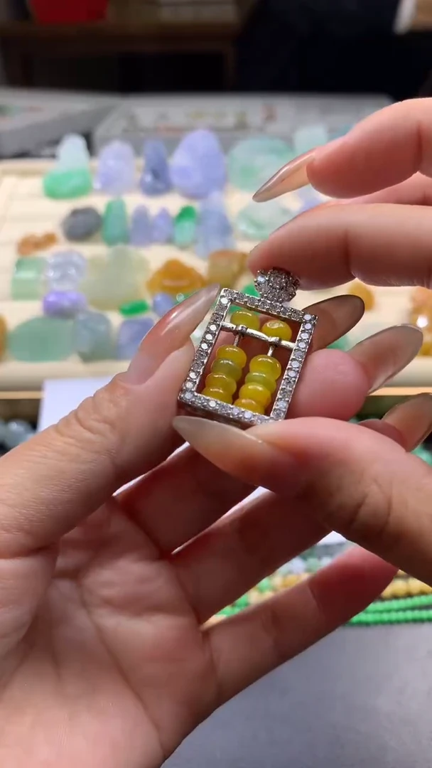 【闪购商品】翡翠颈饰合金翡翠