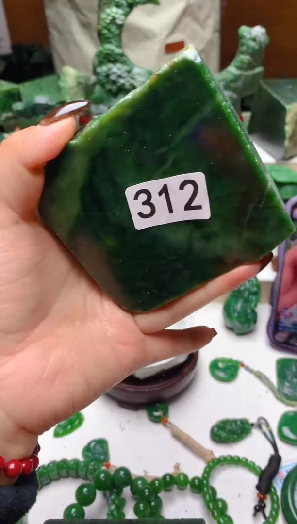 未镶嵌和田玉珠宝半成品1