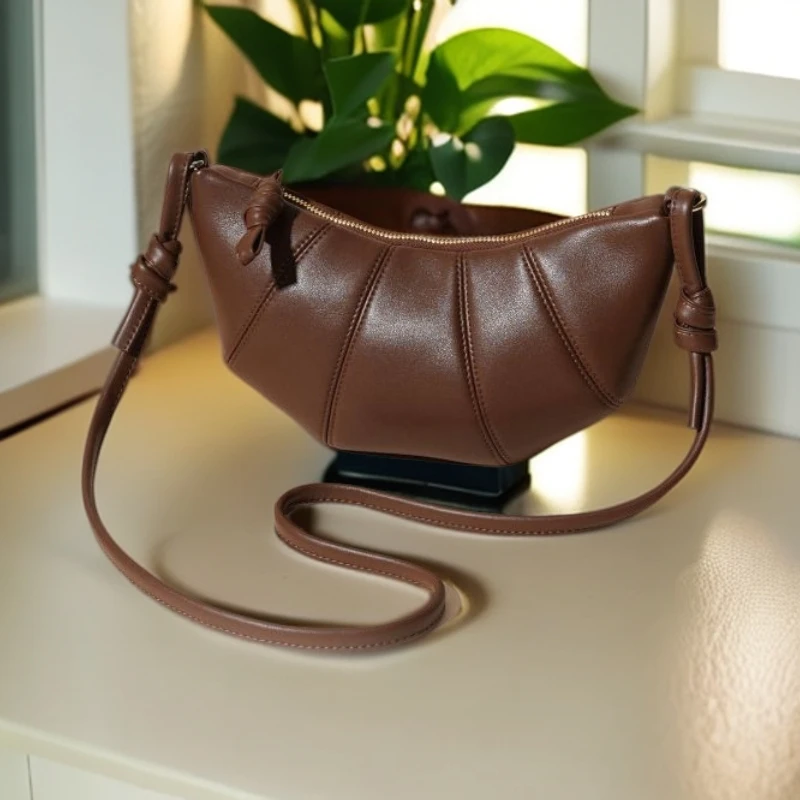 多层做旧单根防刮防脏拉链单肩包简约斜跨包黑色韩系饺子马鞍包