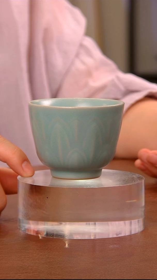 【闪购商品】瓷片556带款深腹莲瓣杯..........