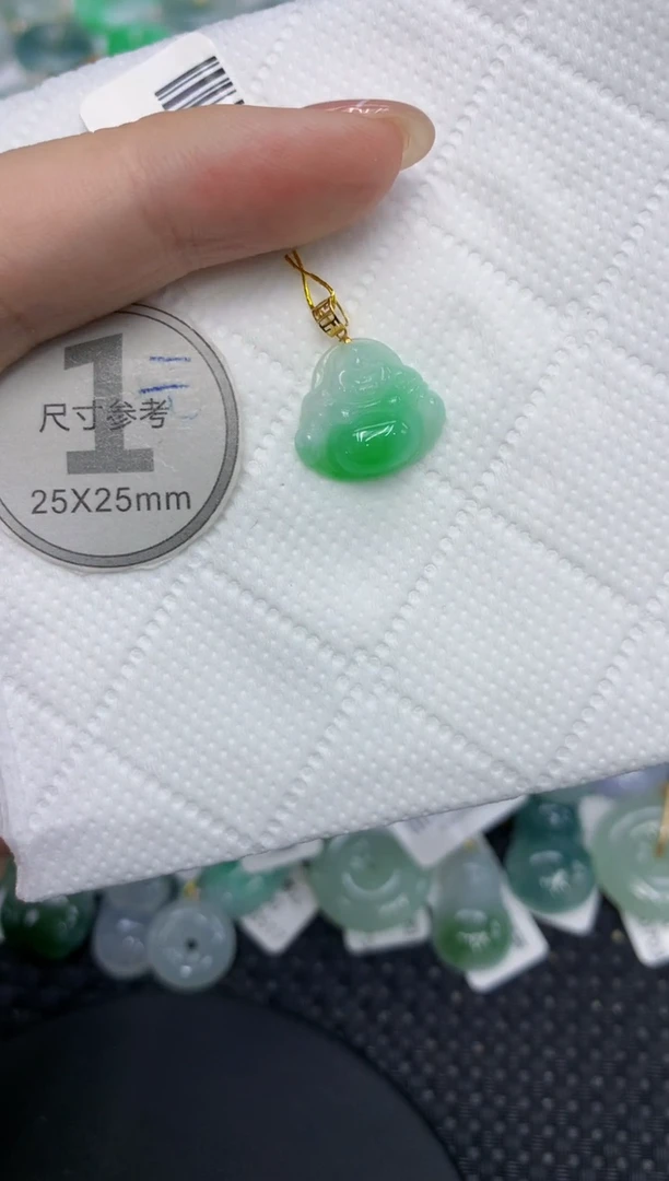 颈饰18K金镶嵌翡翠111111