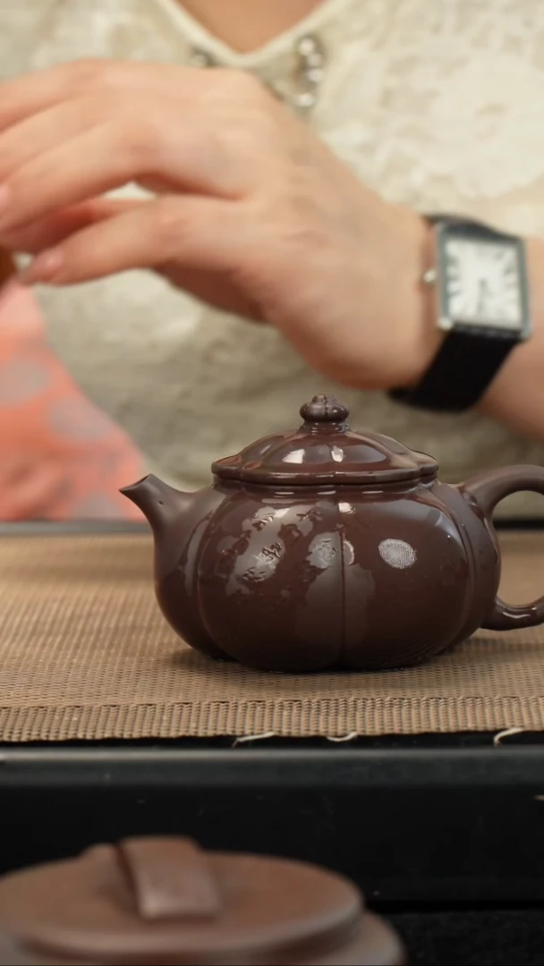茶壶紫砂大*老紫泥大运海棠140