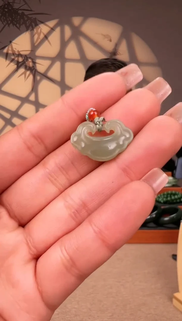 【闪购商品】和田玉颈饰未镶嵌锁