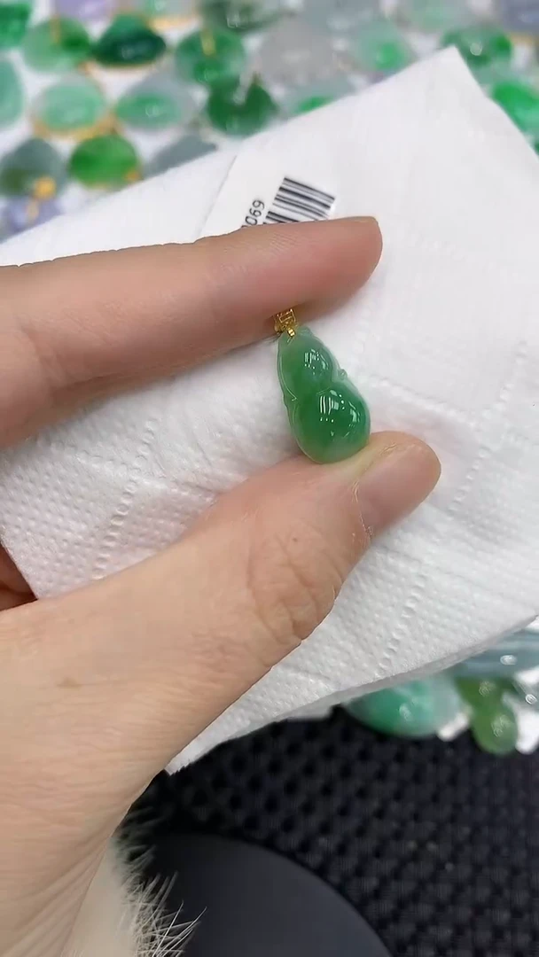 颈饰18K金镶嵌翡翠a货支持复检百元以上9元证书费自理