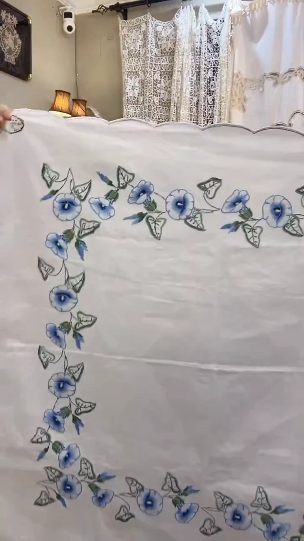 棉Z774白色麻质90cm方手工重工彩绣大喇叭花方桌布