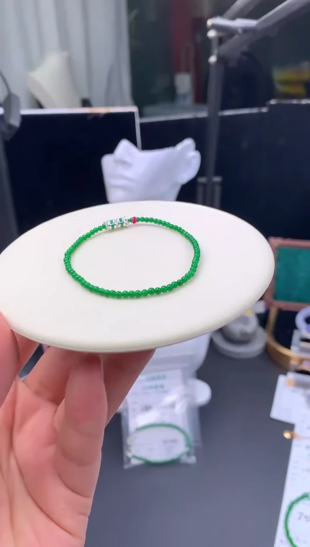 未镶嵌定制翡翠48小时鉴赏期 退货不扣服务费