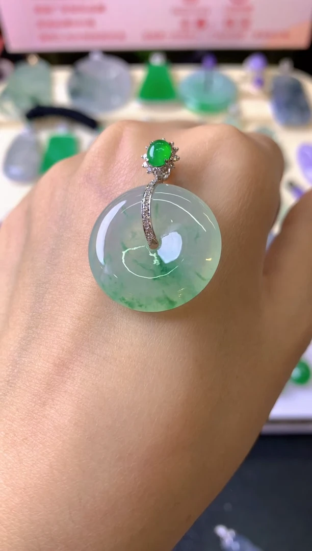 吊坠(不含链)18K金镶嵌翡翠用****4吊坠