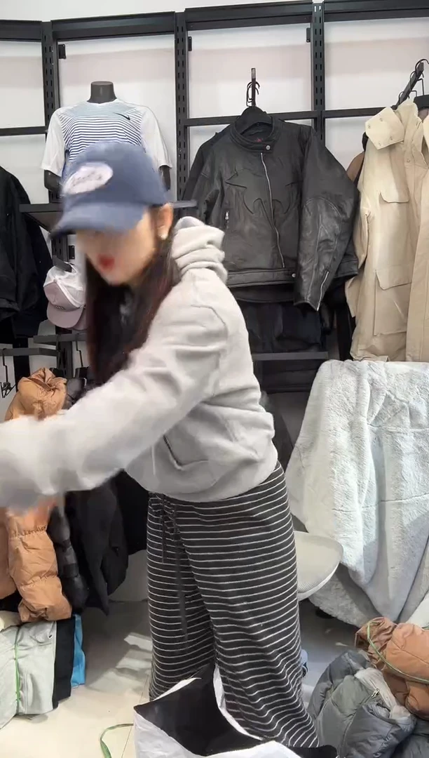 2395   编码  瑕疵直播间过款为准 尺码  ·  无售后微瑕