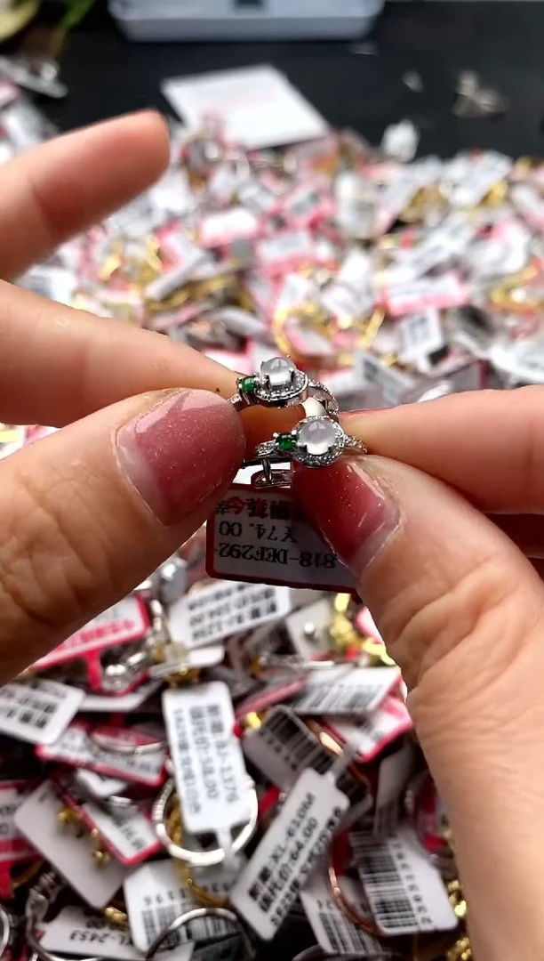 【闪购商品】翡翠戒指银S925镶嵌33333333     0