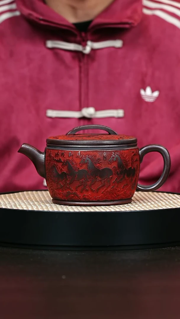 茶壶紫砂宜兴紫砂 龙山古乌泥 汉瓦 刻绘马到成功500cc