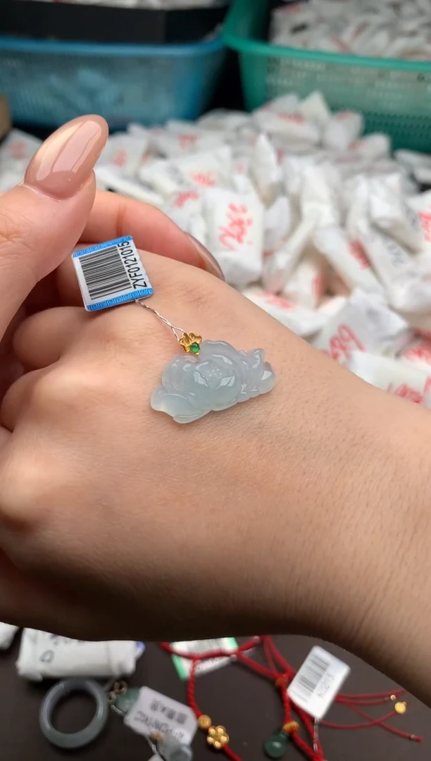 【闪购商品】翡翠颈饰18K金镶嵌 一