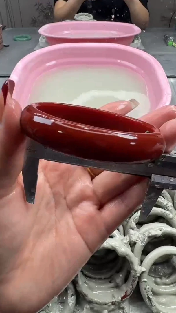 未镶嵌手镯石英质玉2 6564