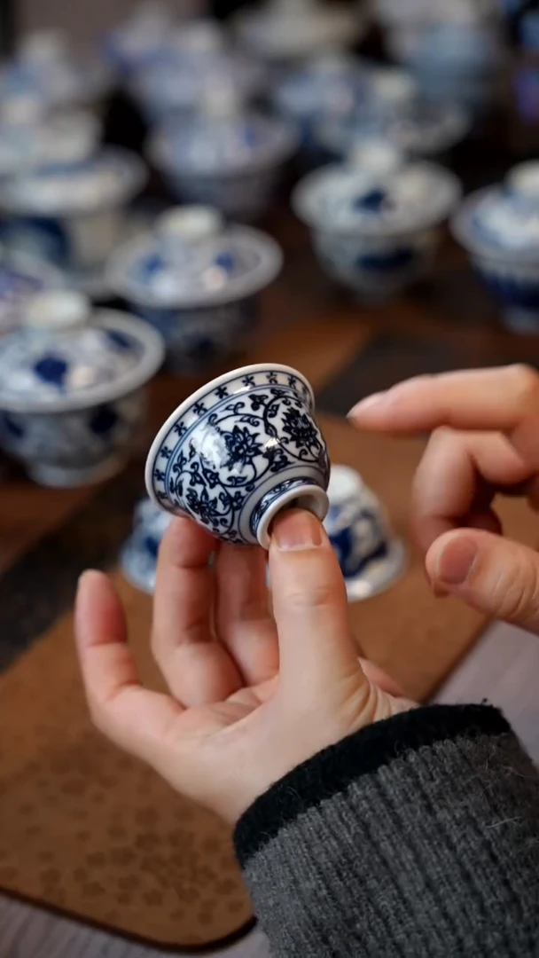 【闪购商品】缠枝小压手11111111111