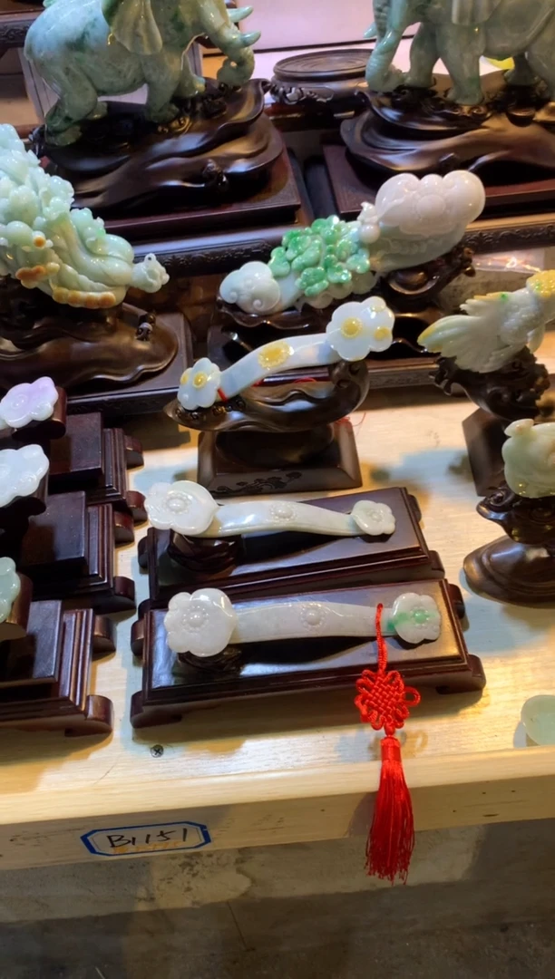 未镶嵌挂件翡翠落***情翡翠摆件