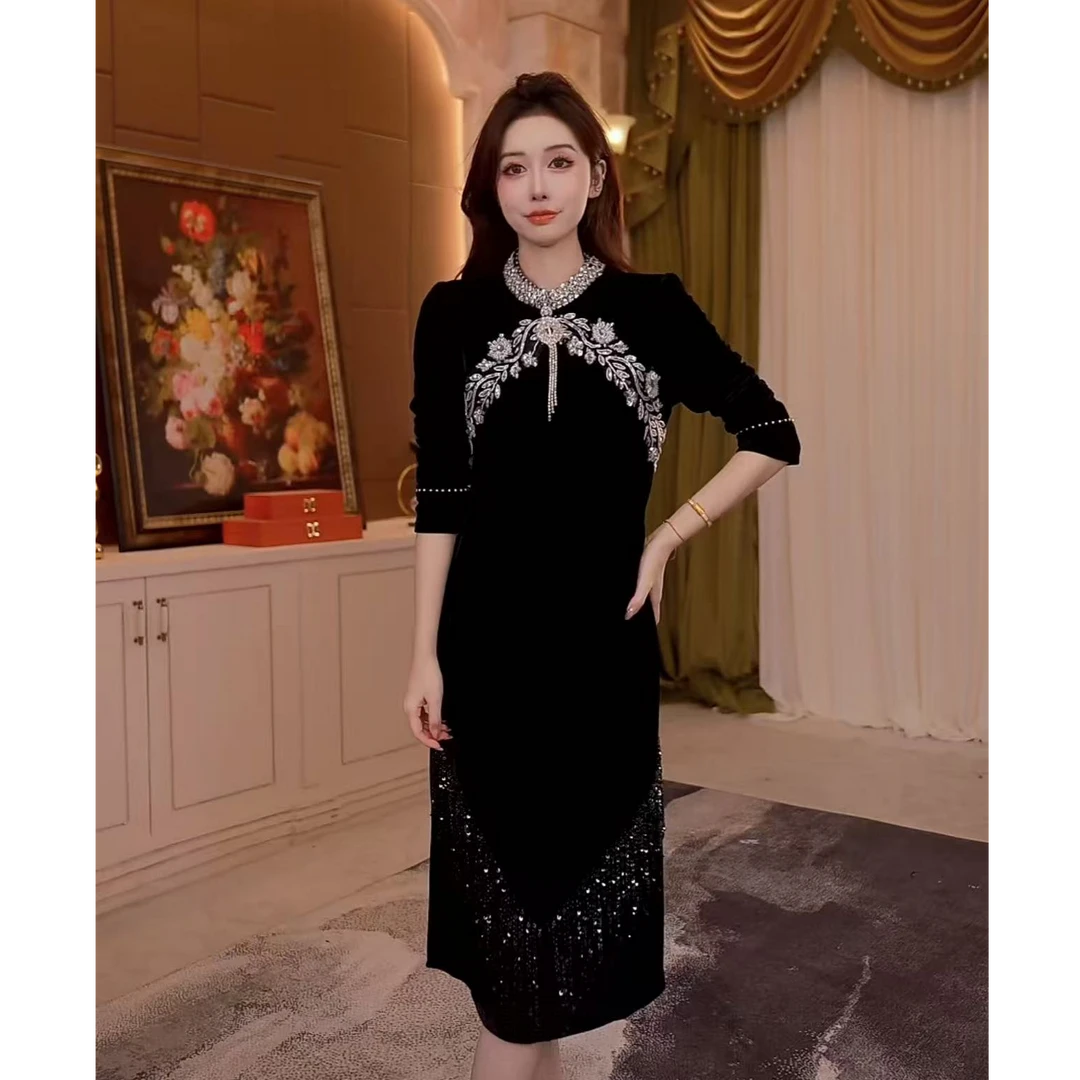 FNN【芙娜妮】2025新款气质复古休闲衣服女连衣裙F2530534