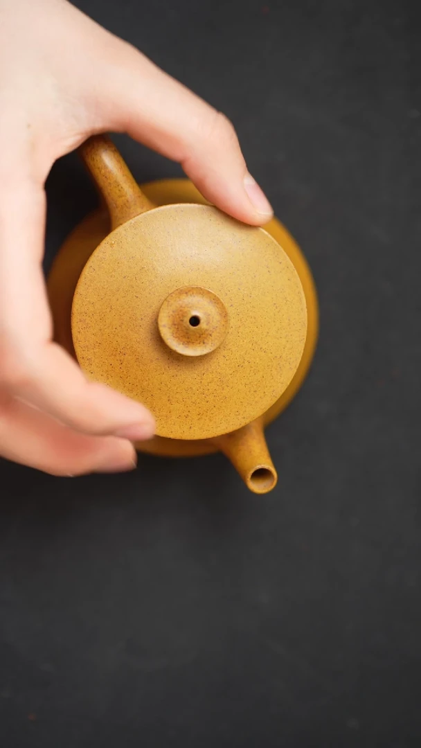 【闪购商品】紫砂茶壶黄段柴烧柱础100CC