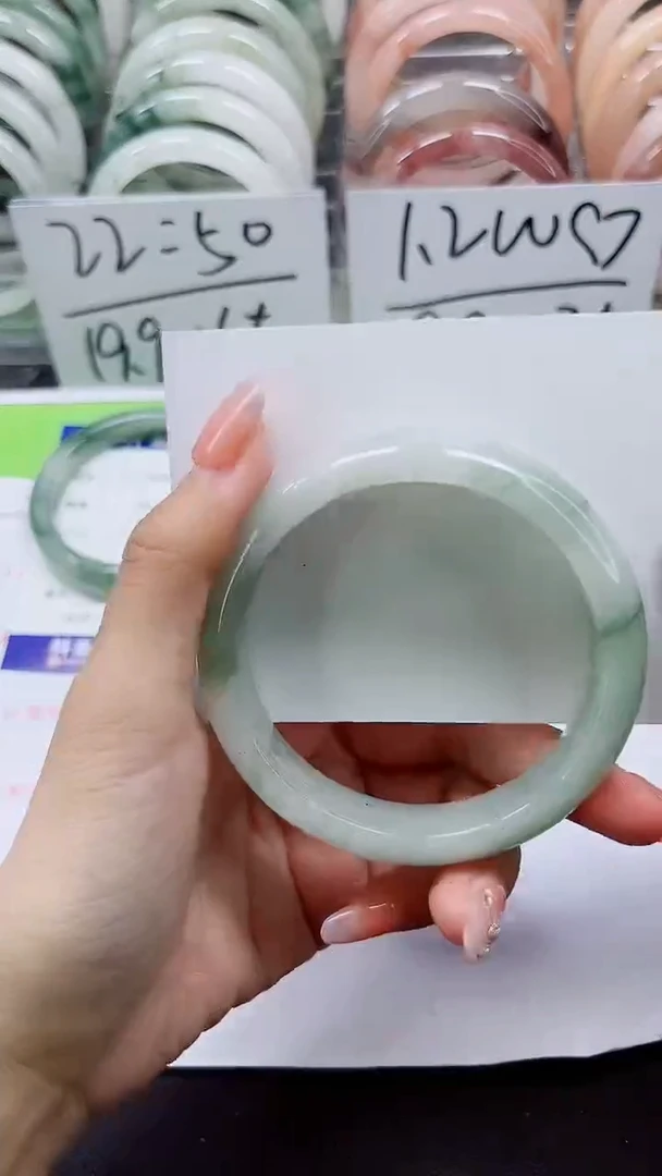 【闪购商品】石英质玉手镯未镶嵌A135-56/57