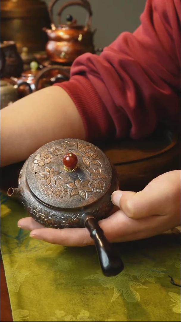 纯紫铜侧把百花齐放泡茶壶