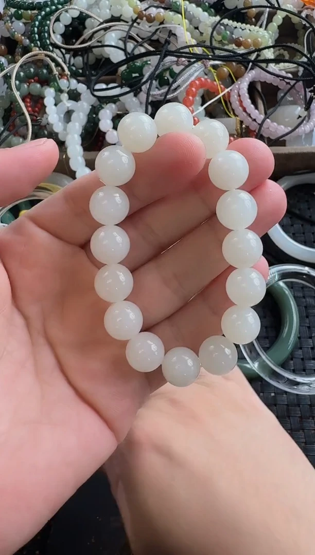 和田玉未镶嵌颈饰12mm白玉手串