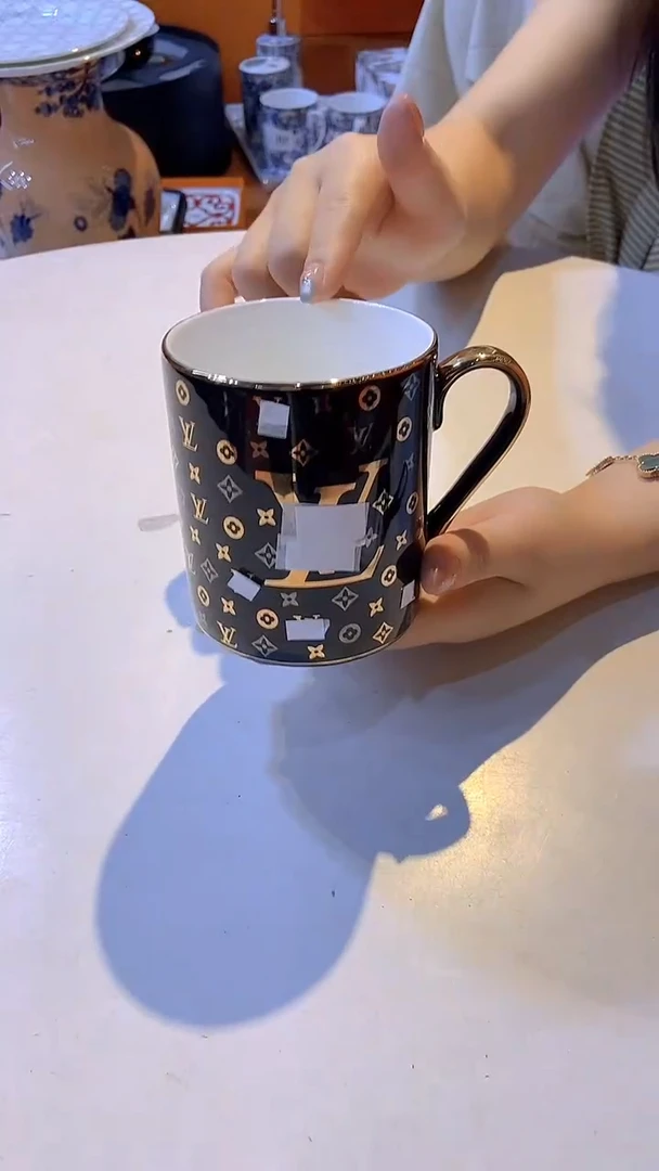 鸿辉家品牌瓷器,京东包邮!