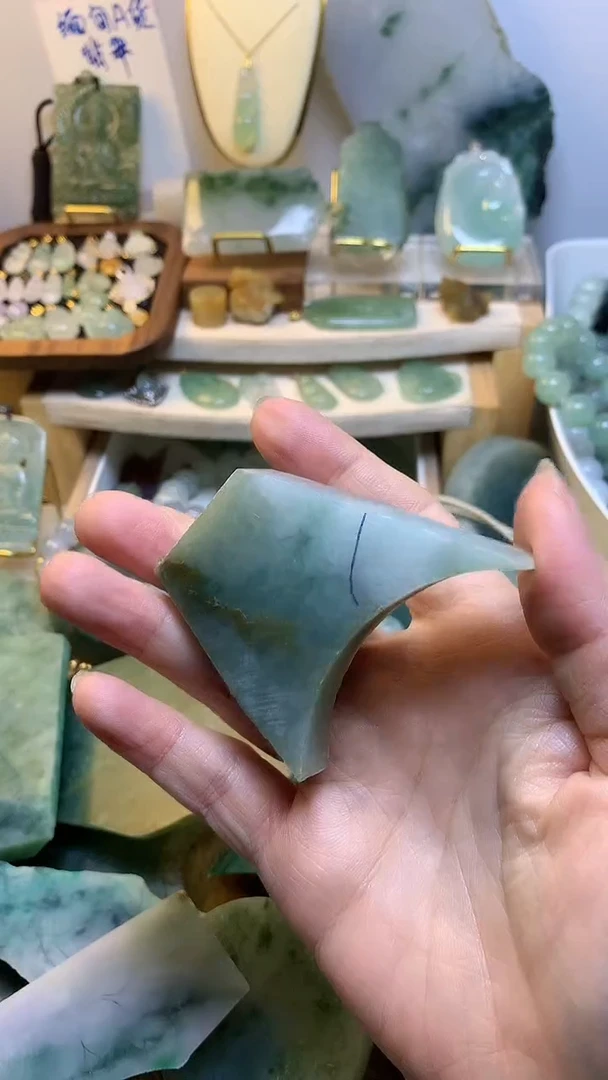 未镶嵌挂件翡翠缅甸A货翡翠,没有运费险,有纹有裂