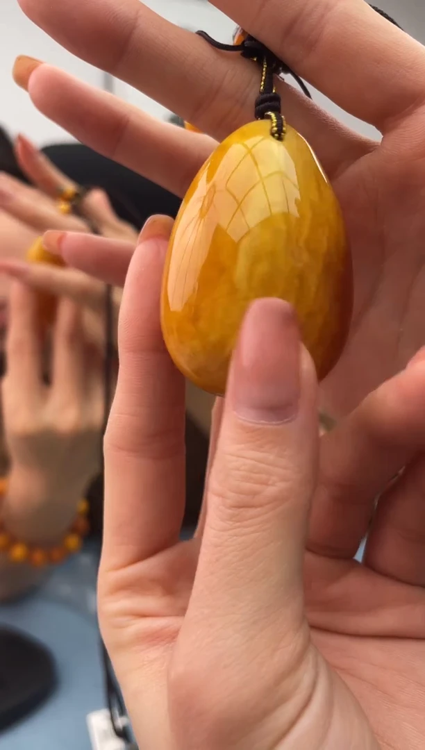 【闪购商品】蜜蜡珠宝奇石未镶嵌微瑕配绳假一罚十，027