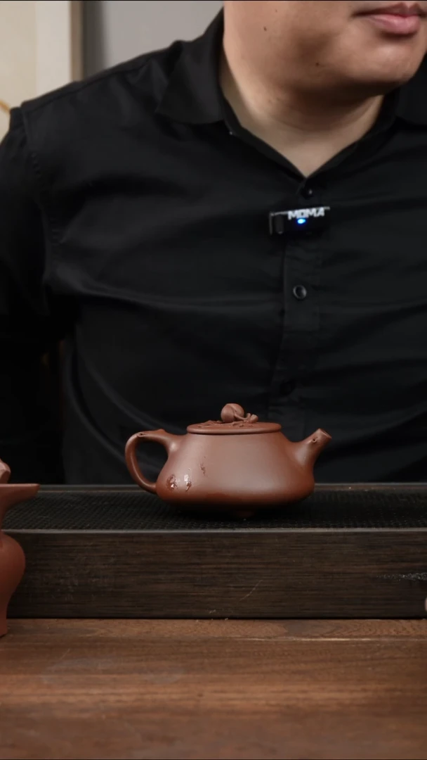 茶杯紫砂紫泥上合桃石瓢       180CC