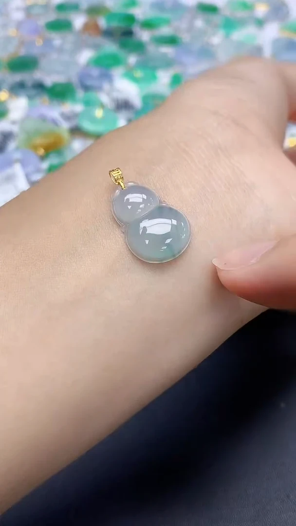 翡翠未镶嵌颈饰天然缅甸a货翡翠