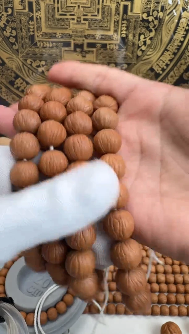 猴头核桃手串聚宝盆