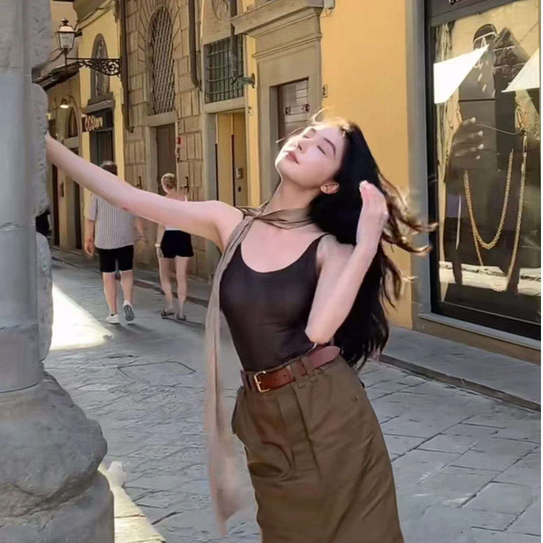 气质御姐复古高腰百搭半身裙夏季新款法式简约裙子配收腰上衣套装