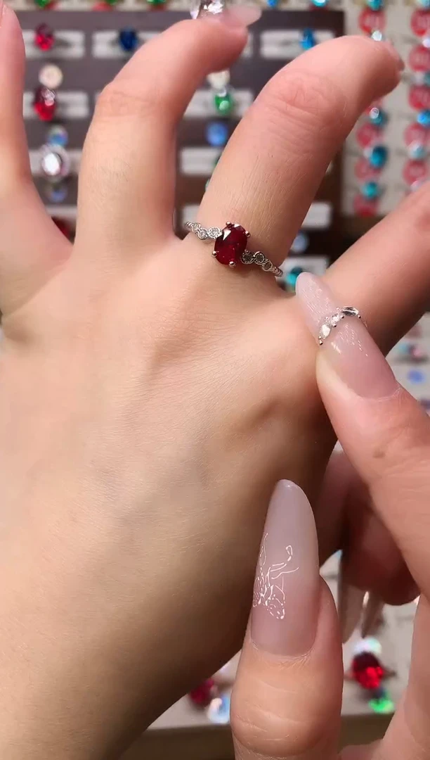 银S925镶嵌戒指红宝石5*7 酒红 银托