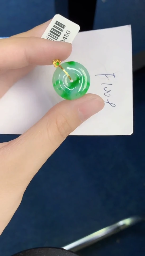 翡翠18K金镶嵌颈饰天然翡翠緬甸A貨