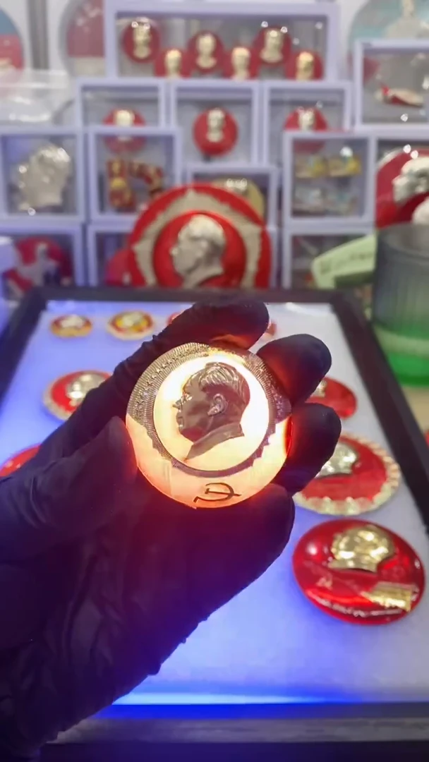 【闪购商品】其他普通金属红色纪念章 21-68 无背针