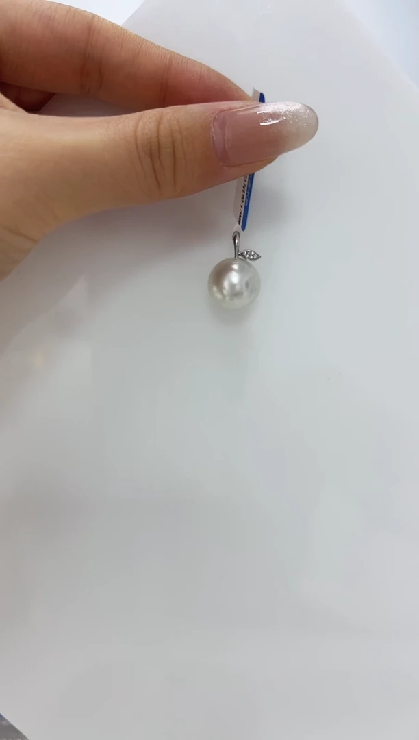 【闪购商品】海水珍珠DA18K金镶嵌吊坠 13 V2686