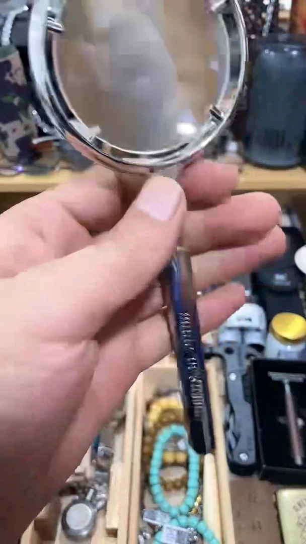瓷片闪购商品  如图所示