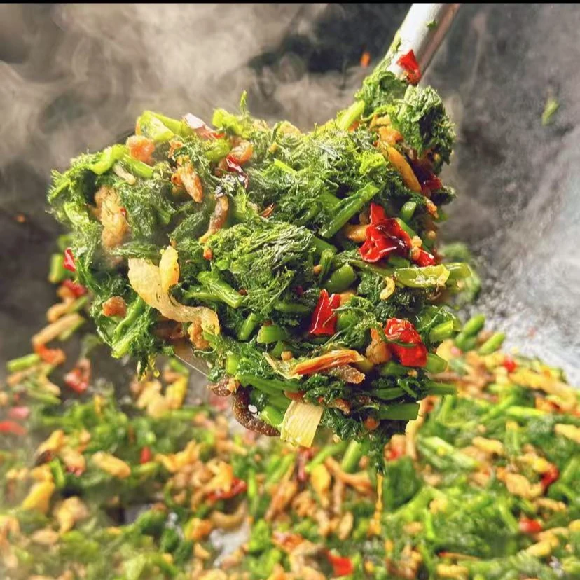 徐州邳州农家地锅雪里蕻炒肉丝香辣下饭菜开袋即食