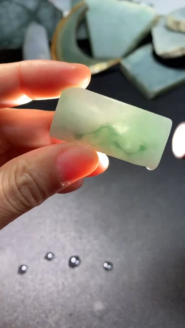 【闪购商品】翡翠颈饰未镶嵌料子