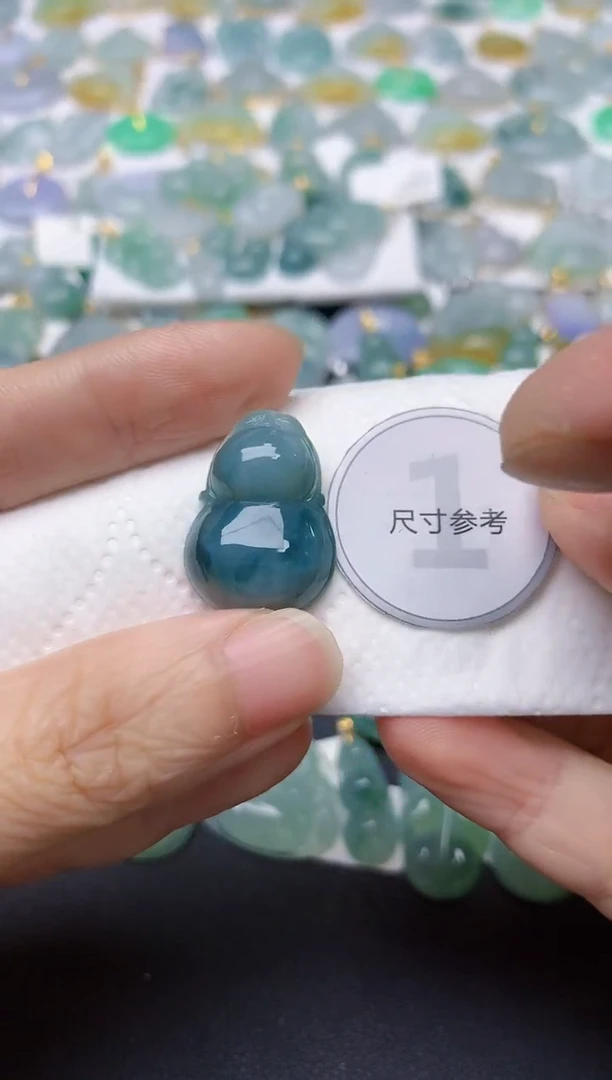 翡翠未镶嵌颈饰天然缅甸A货翡翠