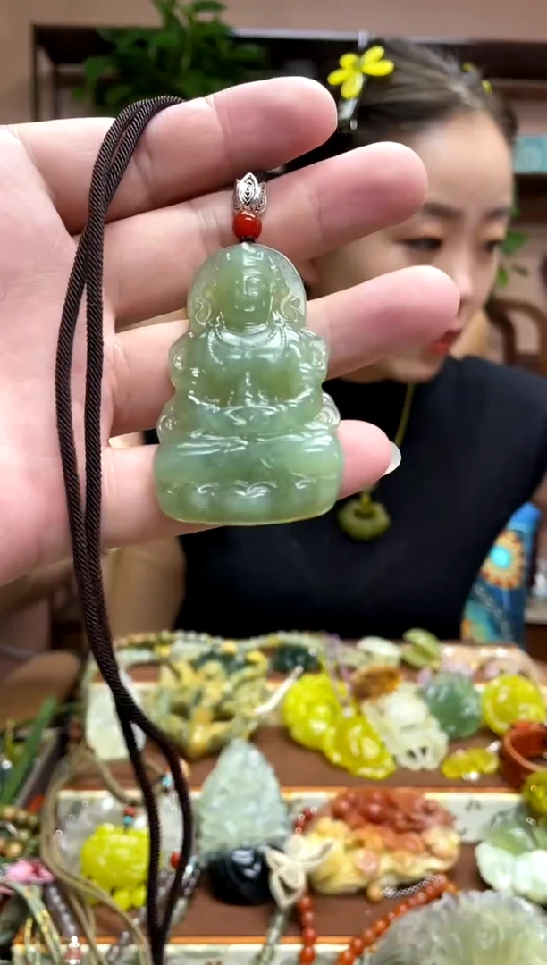 未镶嵌岫玉吊坠·