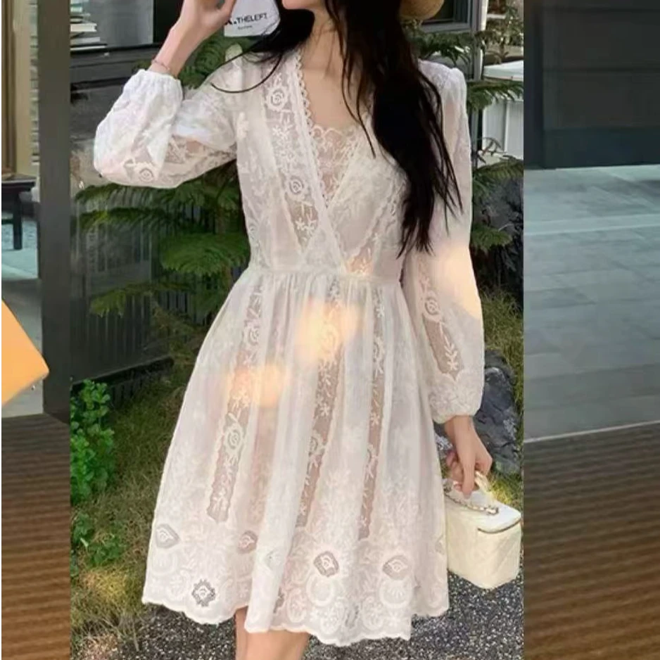 夏季大码法式白蕾丝高级感镂空度假风吊带裙+蕾丝连衣裙两件套