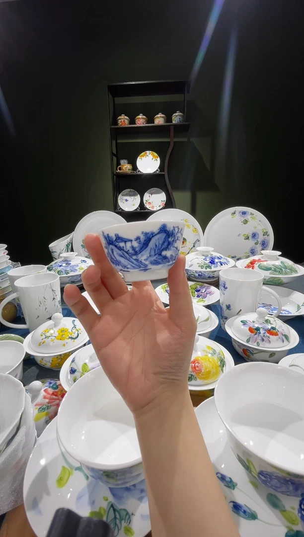 杯子景德镇高温釉下彩山水品茗杯
